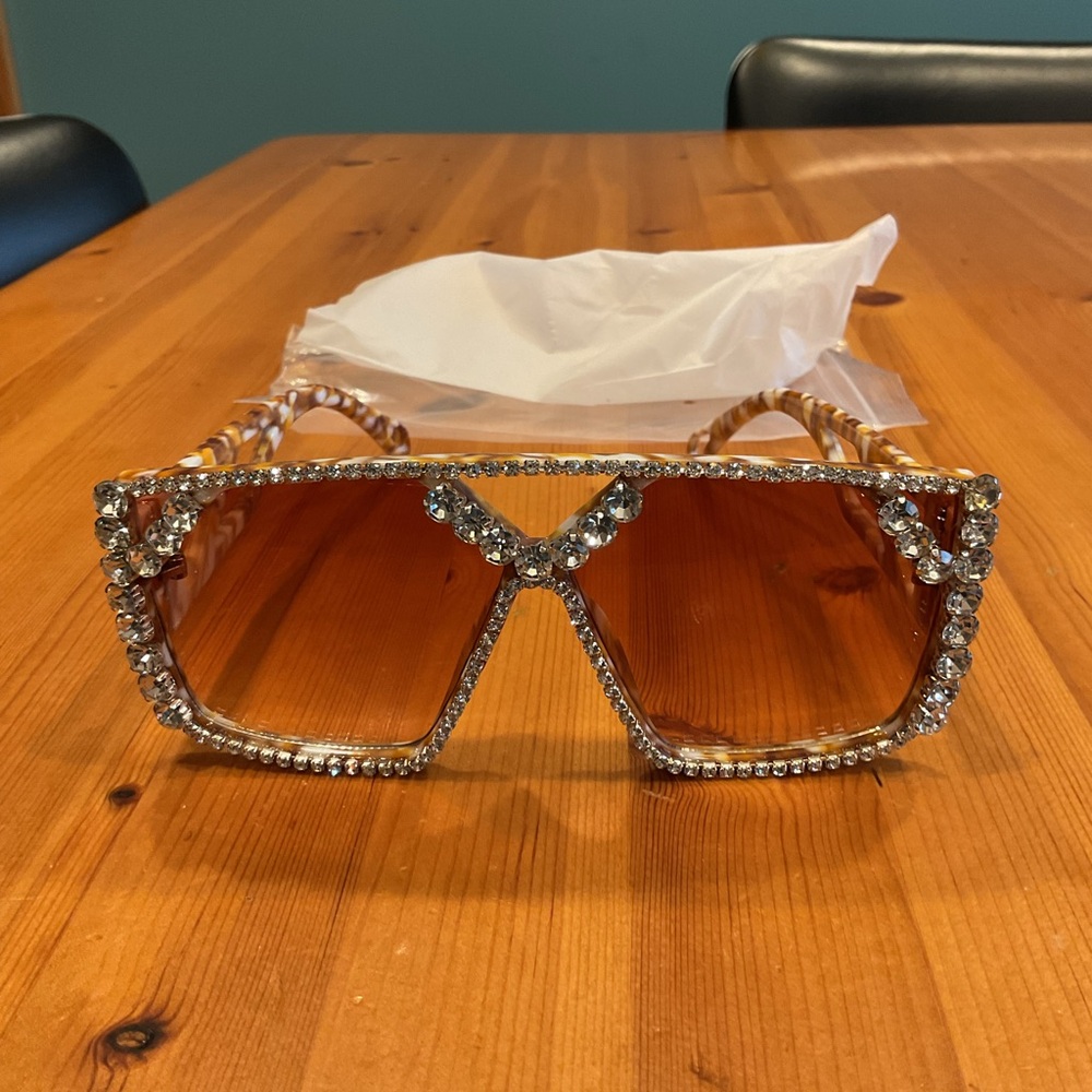 OVERSIZED SQUARE SUNGLASSES RHINESTONE EMBELLISHED BROWN LENS TORTOISE SHELL NEW - Picture 9 of 14